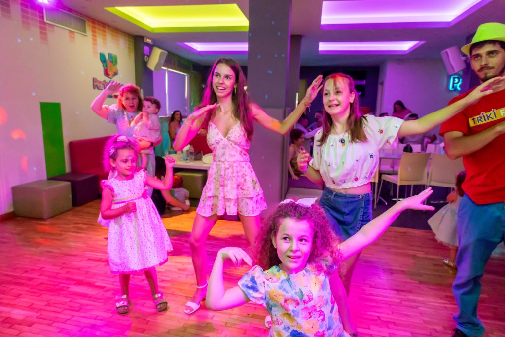 Party Place Κερατσίνι